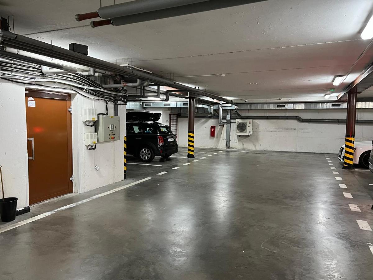 Castle View Apartment With Free Parking Bratislava Exterior photo